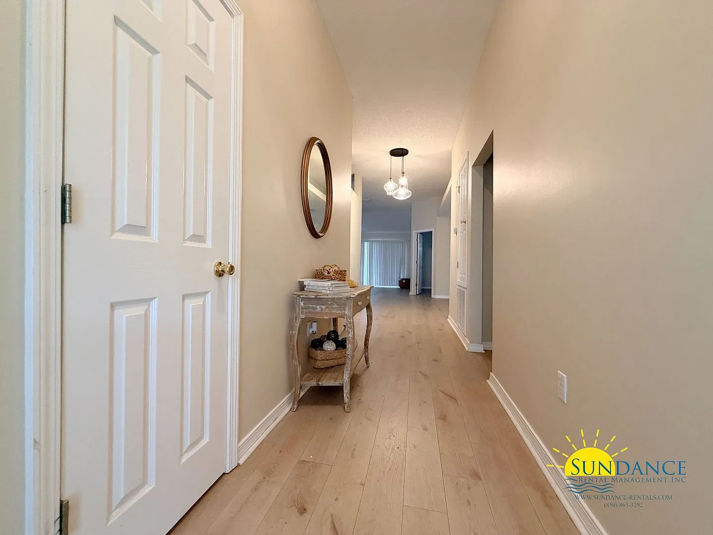 Gorgeous 3 Bedroom Home in Fort Walton Beach with Solar Panels! — Photo 3