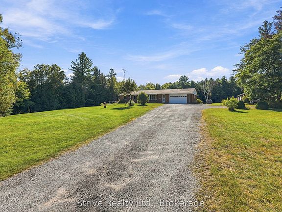 3rd image of 150 Woodland Rd