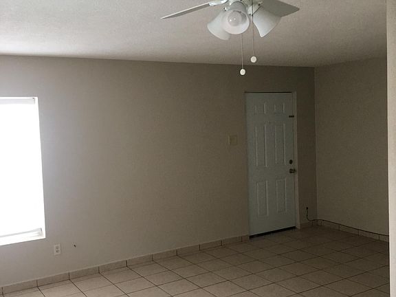 5th image of 3426 Meredith St