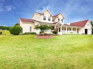 7821 Dryer Rd, Victor, NY 14564