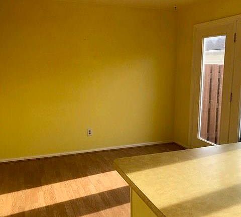4th image of 16 New Wickham Dr