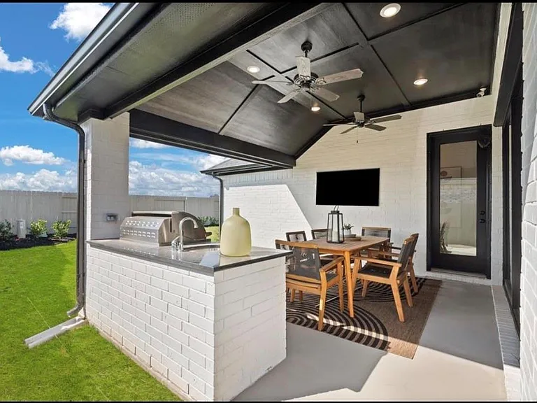 4722 Mulberry Shrubs Ln — Photo 11