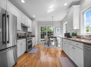 9 Canoe Lndg, Plymouth, MA 02360