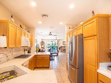 W Petunia Pl Palm Desert Ca Zillow
