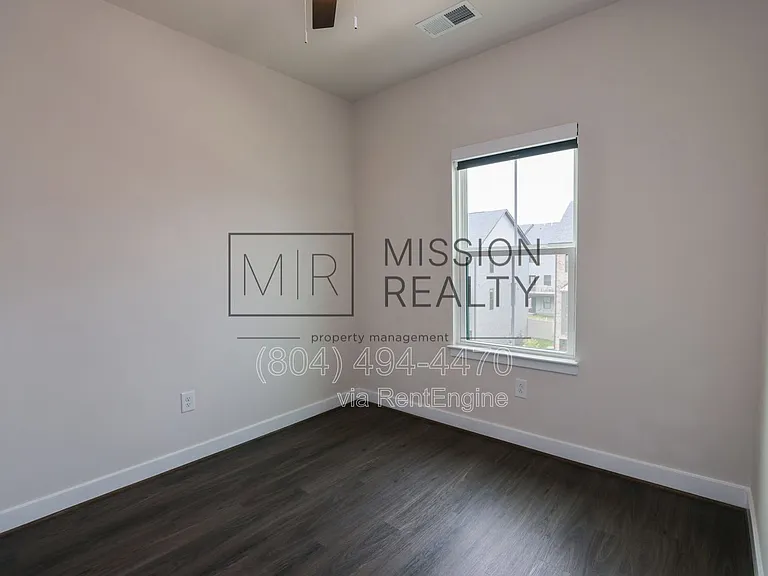 2100 Tobacco Mill St — Photo 22