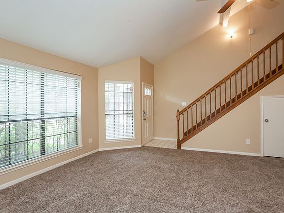3rd image of 16339 Napa Vine Dr