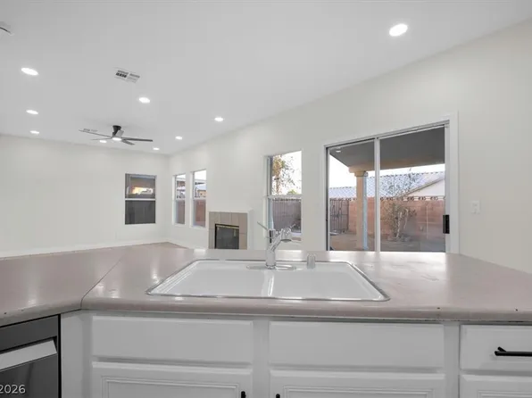 2383 Monterey Pine Dr, Las Vegas, NV 89156
