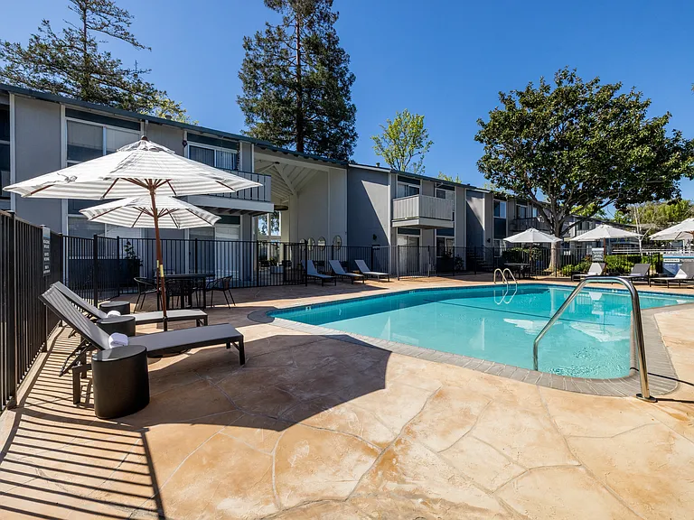 Campbell West Apartments — Photo 30