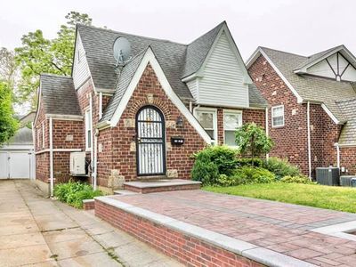 24924 Rushmore Ter, Little Neck, NY, 11362