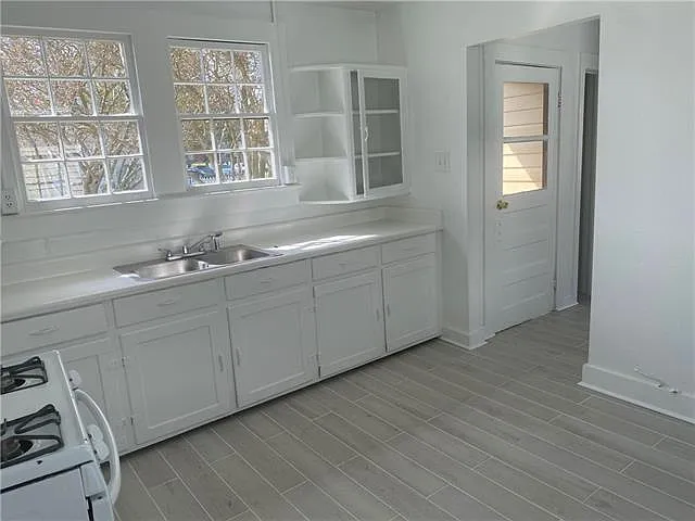 723 15th St — Photo 3