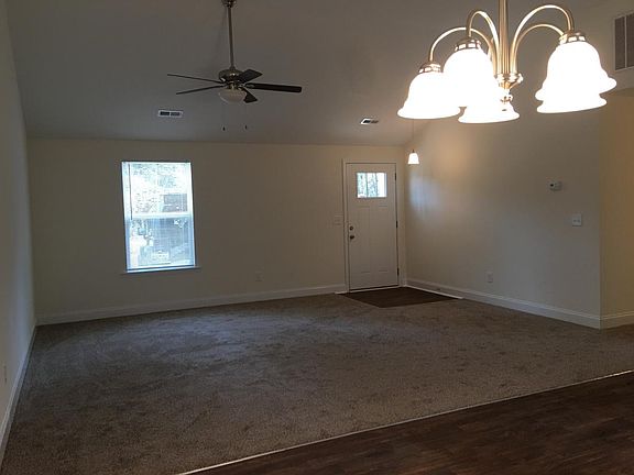 3rd image of 1 Sunnydale Dr