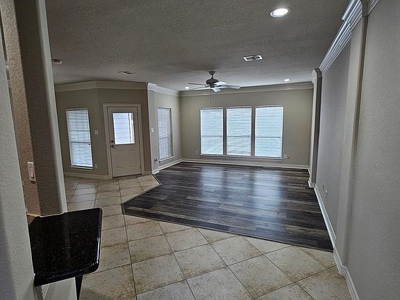 4th image of 519 Birdsong Dr