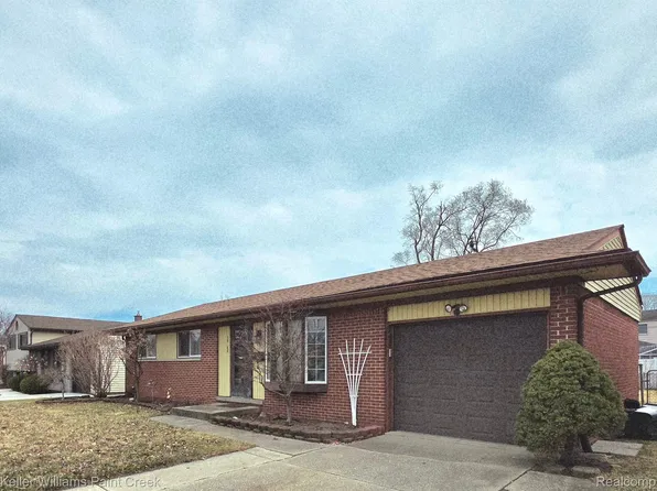 39760 Valiant Dr, Sterling Heights, MI 48313