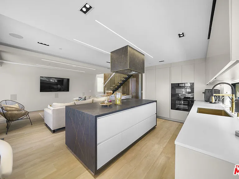 1500 Ocean Dr — Photo 28