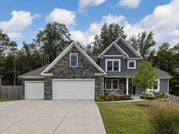 6400 Berry Trl, Fairview, PA 16415