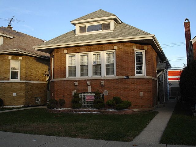 1st image of 6117 S Komensky Ave