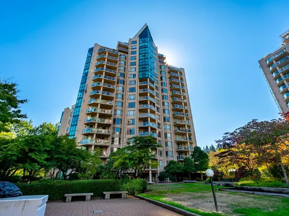 1190 Pipeline Rd #1002, Coquitlam, BC V3B 7T9