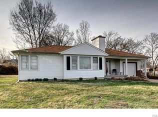 1319 Roland Ct, Festus, MO 63028