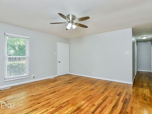 5th image of 2561 Hedgerow Dr