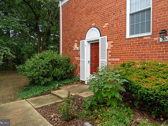 3rd image of 3200 Martha Custis Dr
