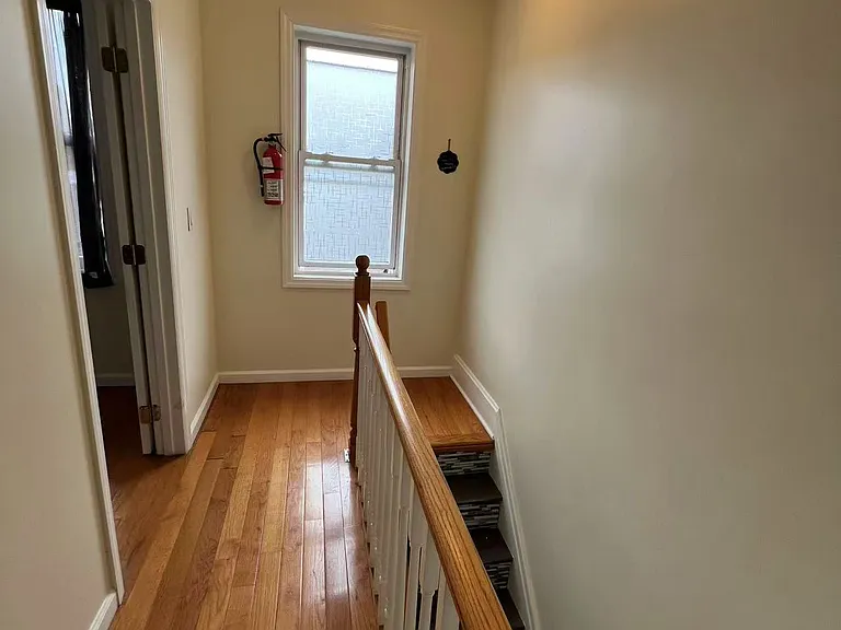 125 S 16th St #2 — Photo 15