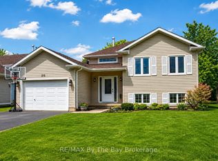 215 Montreal St, Clearview, ON L0M 1S0