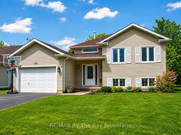 215 Montreal St, Clearview, ON L0M 1S0