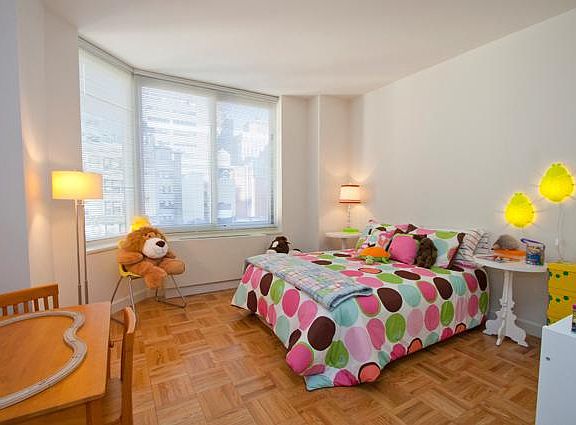 4th image of 10 Liberty St APT 39F