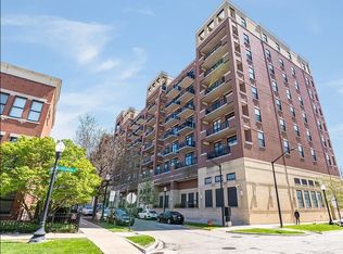 833 W 15th Pl Unit 404, Chicago, IL 60608