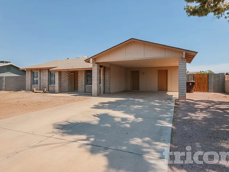 7334 W Carol Ave — Photo 3