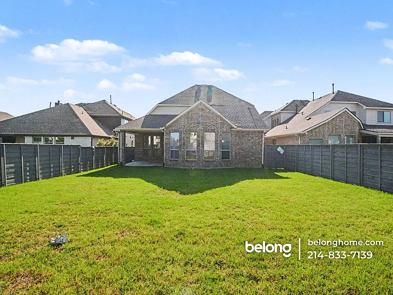 7024 Green Field St — Photo 4