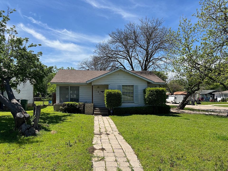1st image of 107 Bird Dr