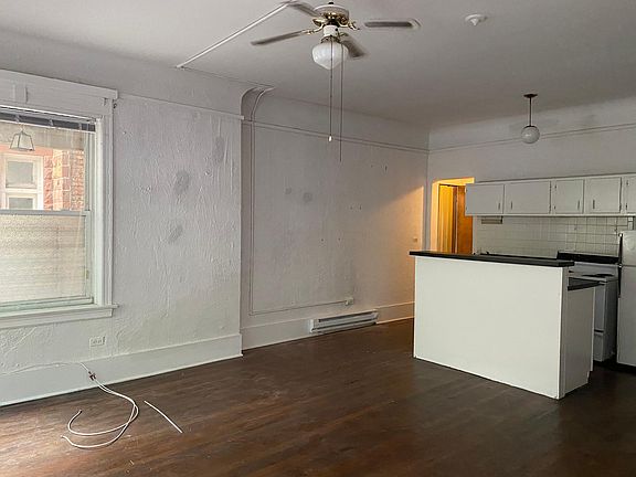 4th image of 2715 N Hampden Ct #1