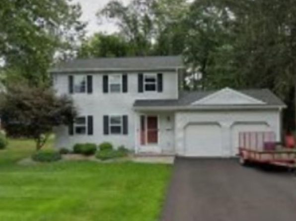 105 Newport Dr