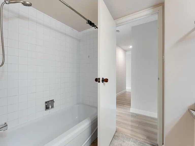 1480 Duchess Ave #D259 — Photo 15