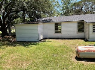 1329 Adams Rd, Bay City, TX 77414