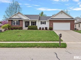 809 Cherokee Dr, Springfield, IL 62711