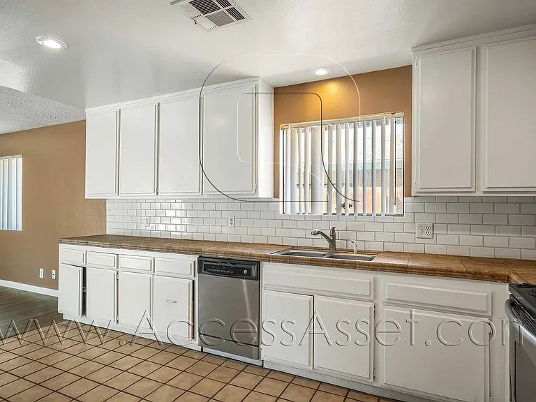 52585 Avenida Velasco — Photo 8
