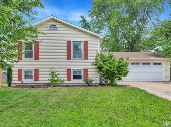 2831 McClay Valley Blvd, Saint Peters, MO 63376