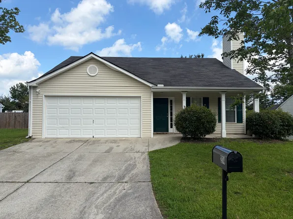 214 Bainbridge Cir, Dallas, GA 30132