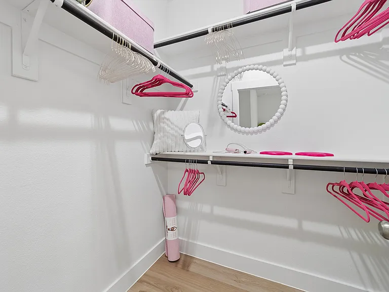 Mansions of Denton | B1 Walk-in Closet