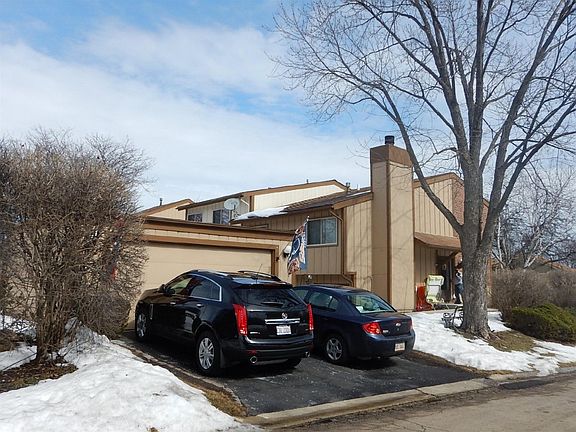 3rd image of 543 N Woodfield Trl