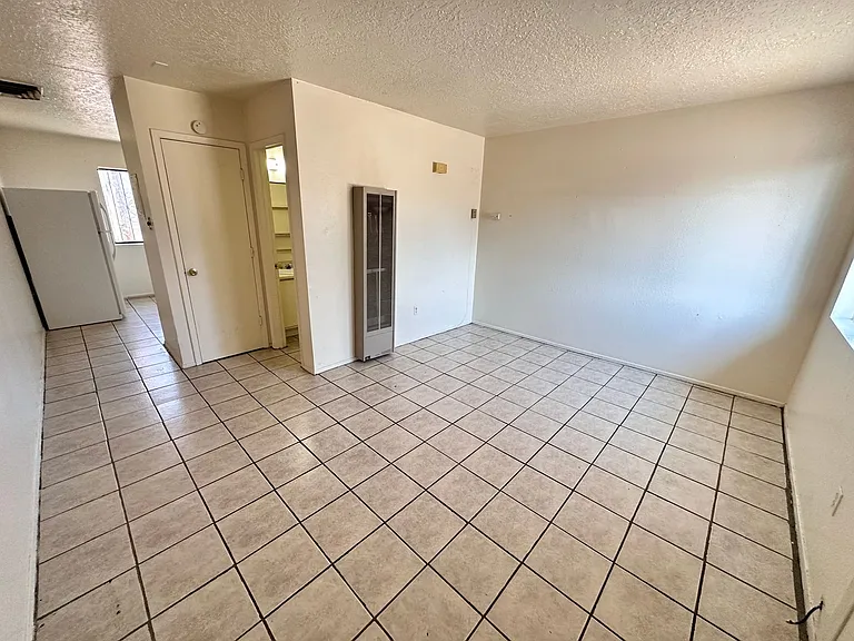 Flora Vista — Photo 17