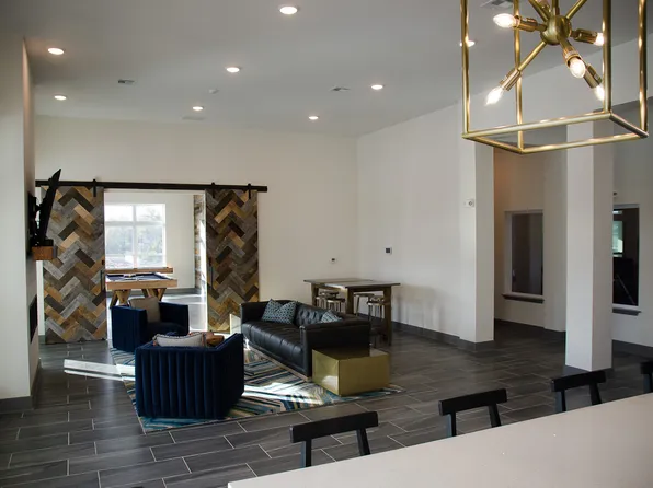 Crescent Ebenezer Apartments