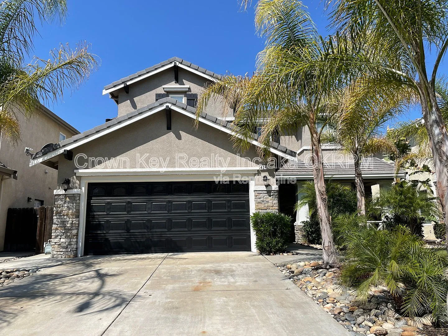 4243 Lindsey Ln photo 1
