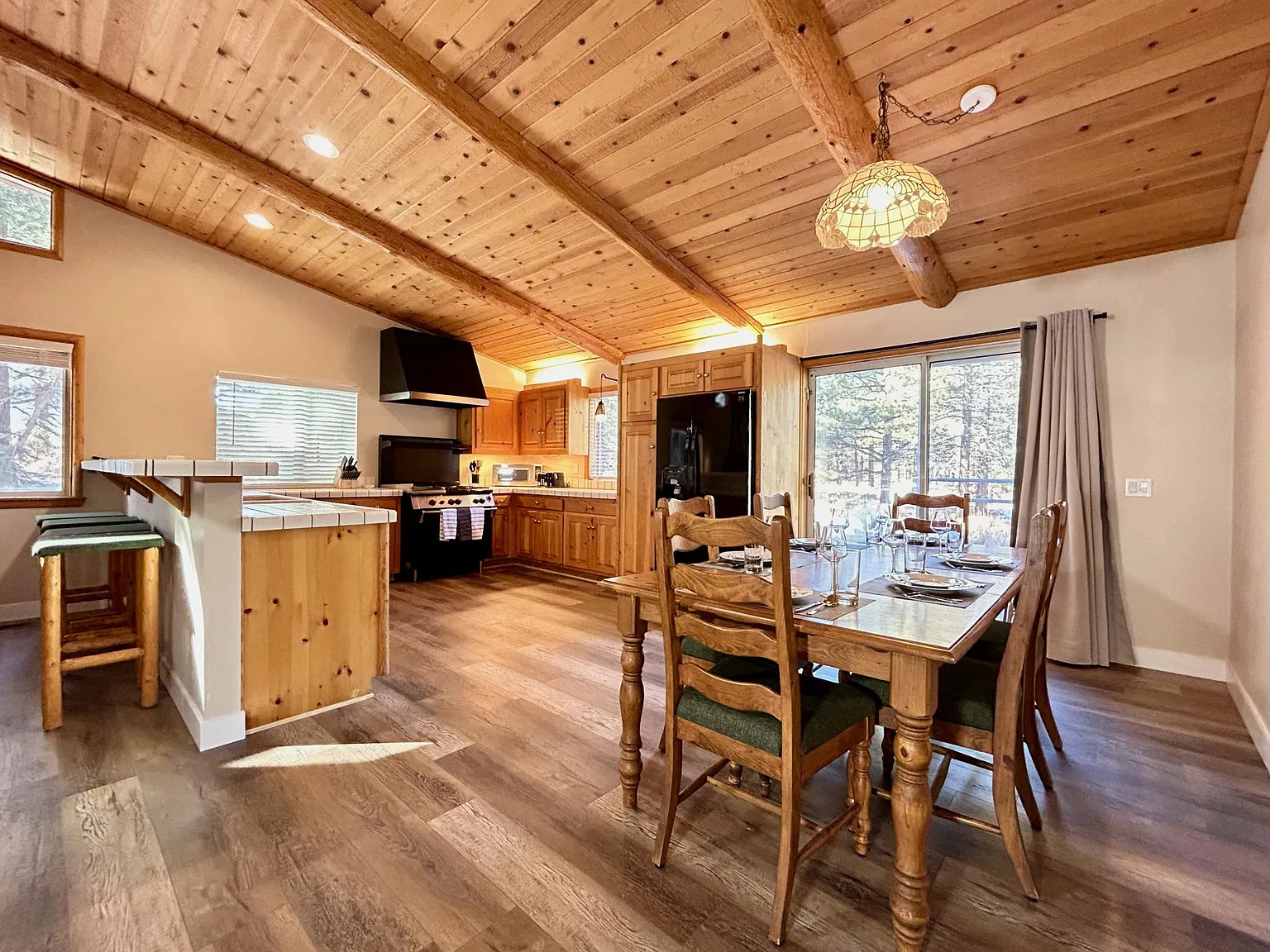 112 Trails End Rd — Photo 3