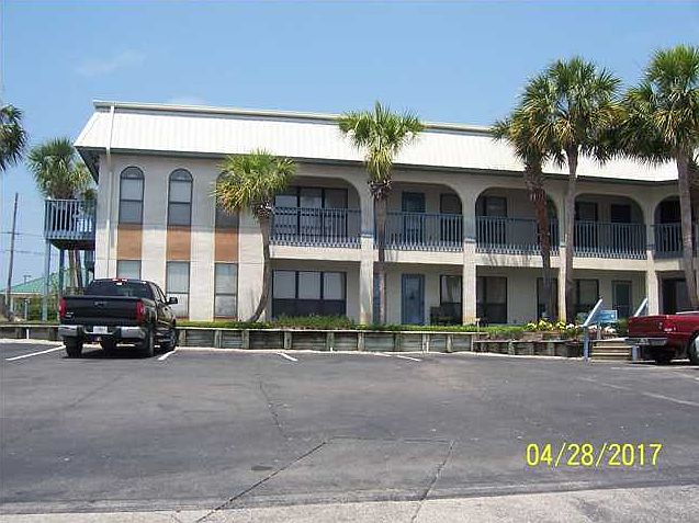 1st image of 903 NW Avenue A Unit 2