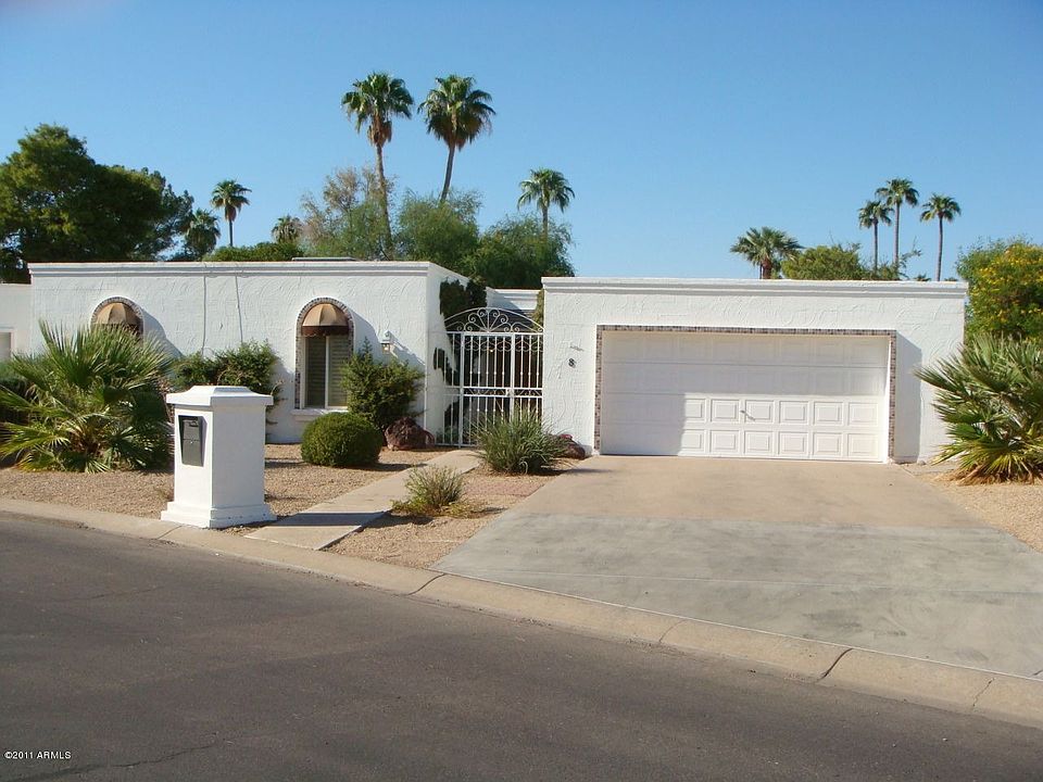 1st image of 8 E Tam Oshanter Dr