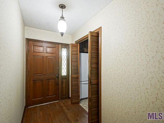 5th image of 6848 Frontier Dr