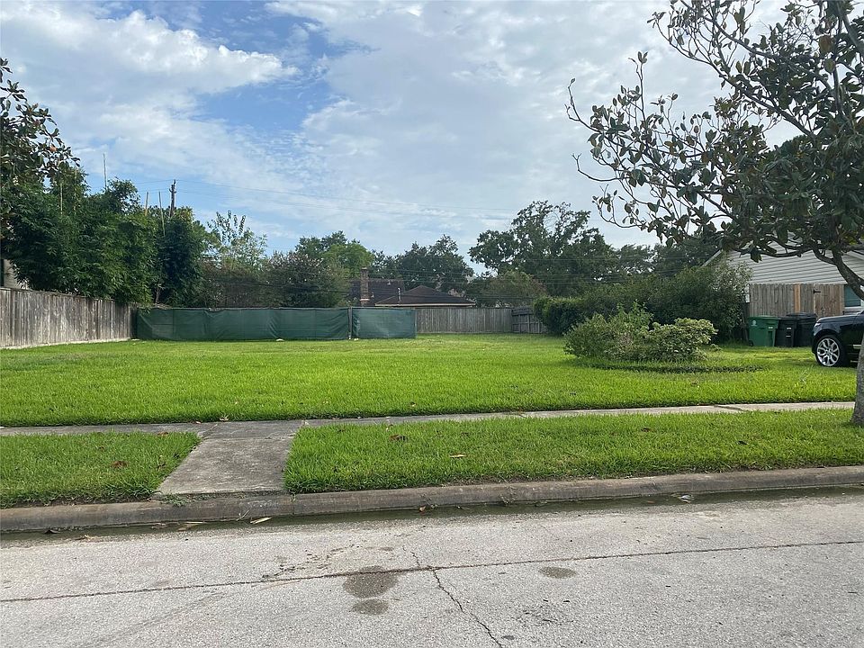 2nd image of 4939 Valkeith Dr